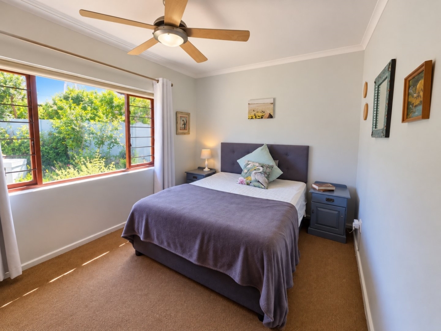 2 Bedroom Property for Sale in The Island Western Cape